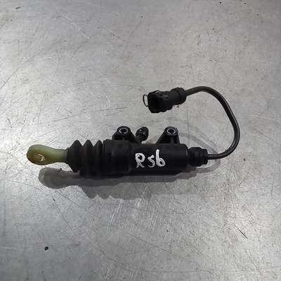 BMW Clutch Cylinder 13570610-05 &ndash; See compatible vehicles Shipping: Item does not ship to youLocated in: Lampeter, United Kingdom Delivery: Varies Returns: Seller does not accept returns. See details- for more information about returns Payments: Diners Club Condition: Used Brand: BMW Type: Clutch Slave Cylinder Manufacturer Part Number: 13570610-05, 13570610 Transmission Type: Manual Country of Origin: Germany