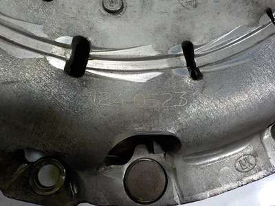 BMW Clutch Kit 21207638466 &ndash; Does not ship to Lebanon. See detailsfor shippingLocated in: Valencia, Spain Delivery: Varies Returns: 30 days returns. Buyer pays for return shipping. If you use an eBay shipping label, it will be deducted from your refund amount. See details- for more information about returns Payments: Diners Club Condition: Used Seller Notes: “17223507 124052310 MLV17223507 21207638466 PROCEDE DE COCHE INGLÉS” Brand: BMW Compatible Vehicle Make: BMW Compatible Vehicle Model: SERIE 3 COUPE (E92) Version: 2.0 Turbodiesel CAT Manufacturer Part Number: 21207638466 Category: CAMBIO/EMBRAGUE Position in vehicle: ZONA MOTOR OE/OEM Part Number: 21207638466 Other part number: 124052310 &ndash; Fits BMW SERIE 3 COUPE E92 2.0 TU thumbnail 4