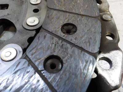 BMW Clutch Kit 21208631809 &ndash; Does not ship to Lebanon. See detailsfor shippingLocated in: Valencia, Spain Delivery: Varies Returns: 30 days returns. Buyer pays for return shipping. If you use an eBay shipping label, it will be deducted from your refund amount. See details- for more information about returns Payments: Diners Club Condition: Used Seller Notes: “16842037 MLV16842037 21208631809” Brand: BMW Compatible Vehicle Make: BMW Compatible Vehicle Model: SERIE 3 BERLINA (E90) Version: 2.0 Turbodiesel CAT Manufacturer Part Number: 21208631809 Category: CAMBIO/EMBRAGUE Position in vehicle: ZONA MOTOR OE/OEM Part Number: 21208631809 &ndash; Fits BMW SERIE 3 BERLINA E90 2.0 TURBODIESEL thumbnail 3