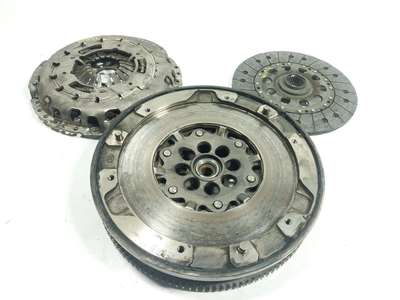 BMW Clutch Kit 21208631999 &ndash; Does not ship to Lebanon. See detailsfor shippingLocated in: Valencia, Spain Delivery: Varies Returns: 30 days returns. Buyer pays for return shipping. If you use an eBay shipping label, it will be deducted from your refund amount. See details- for more information about returns Payments: Diners Club Condition: Used Seller Notes: “17454338 SIN REFERENCIA” Brand: BMW Compatible Vehicle Make: BMW Compatible Vehicle Model: 5 (F10) Version: 520 d Manufacturer Part Number: 21208631999 Category: CAMBIO/EMBRAGUE Position in vehicle: ZONA MOTOR OE/OEM Part Number: 21208631999 Superseded Part Number: 21208638897 &ndash; Fits BMW 5 F10 520 D thumbnail 2