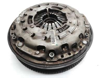 BMW Clutch Kit 7563287 &ndash; Item does not ship to youLocated in: Kaunas, Lithuania Delivery: Varies Returns: 30 days returns. Buyer pays for return shipping. If you use an eBay shipping label, it will be deducted from your refund amount. See details- for more information about returns Payments: Diners Club Condition: Used Brand: BMW Manufacturer Part Number: 7563287 EAN: Does not apply Country of Origin: Germany thumbnail 2