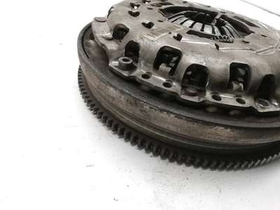 BMW Clutch Kit 7637279-763846502-7638465 &ndash; Item does not ship to youLocated in: Kaunas, Lithuania Delivery: Varies Returns: 30 days returns. Buyer pays for return shipping. If you use an eBay shipping label, it will be deducted from your refund amount. See details- for more information about returns Payments: Diners Club Condition: Used Brand: BMW Manufacturer Part Number: 7637279 763846502 7638465 EAN: Does not apply Country of Origin: Germany thumbnail 3