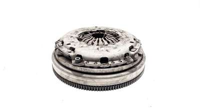 BMW Clutch Kit 7643283-8600216-8626621 &ndash; Item does not ship to youLocated in: Kaunas, Lithuania Delivery: Varies Returns: 30 days returns. Buyer pays for return shipping. If you use an eBay shipping label, it will be deducted from your refund amount. See details- for more information about returns Payments: Diners Club Condition: Used Brand: BMW Manufacturer Part Number: 7643283 8600216 8626621 EAN: Does not apply Country of Origin: Germany thumbnail 2
