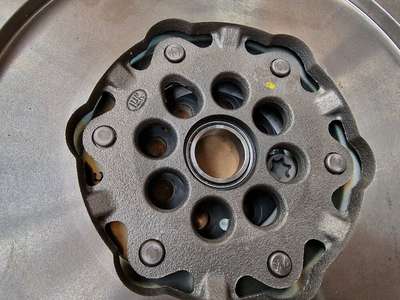 Unbranded Flywheel Flywheel-LUK-(New---Take-off)-8600215 &ndash; Does not ship to Lebanon. See detailsfor shippingLocated in: Gemünden am Main, Bayern, Germany Delivery: Varies Returns: Seller does not accept returns. See details- for more information about returns Payments: Diners Club Condition: New Hersteller: LUK Herstellernummer: 8600215 Vergleichsnummer: BMW Nr.: 8600215, 21208600215 Artikelnummer: 8600215 Matchcode: 21208600215 Einheit: Stück EAN: 4014870351564 Ursprungsland: Deutschland thumbnail 4